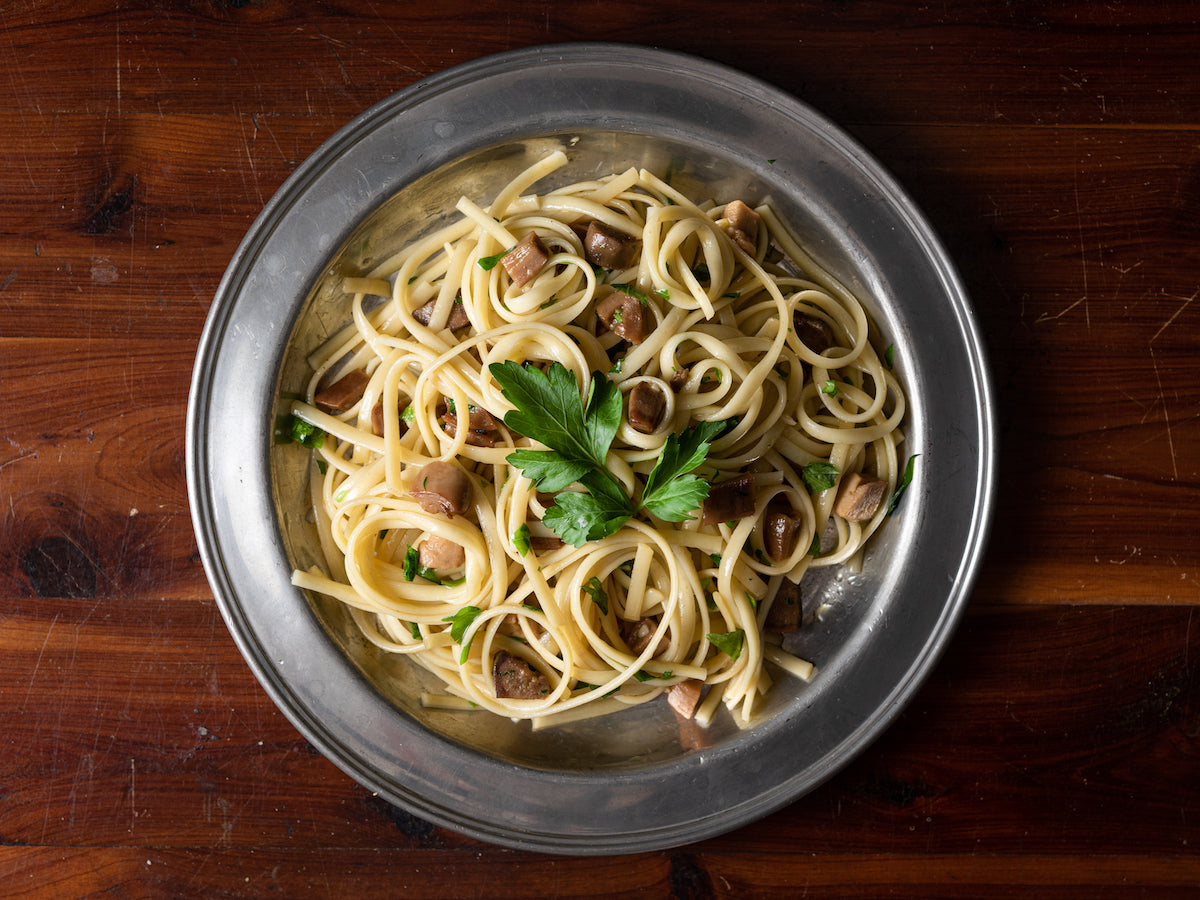 Linguine and Smoked Geoduck